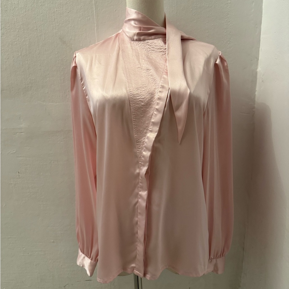 Lloyd Williams Pink Satin-Like Blouse with Neck Tie